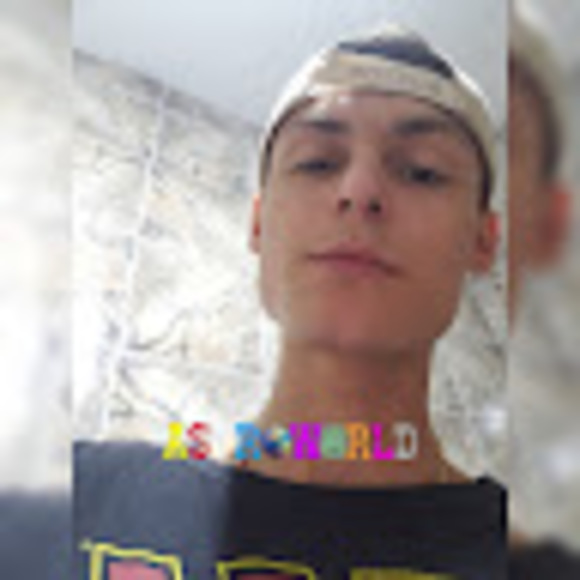 Meet your Posher, Henrique - Picture 1 of 1